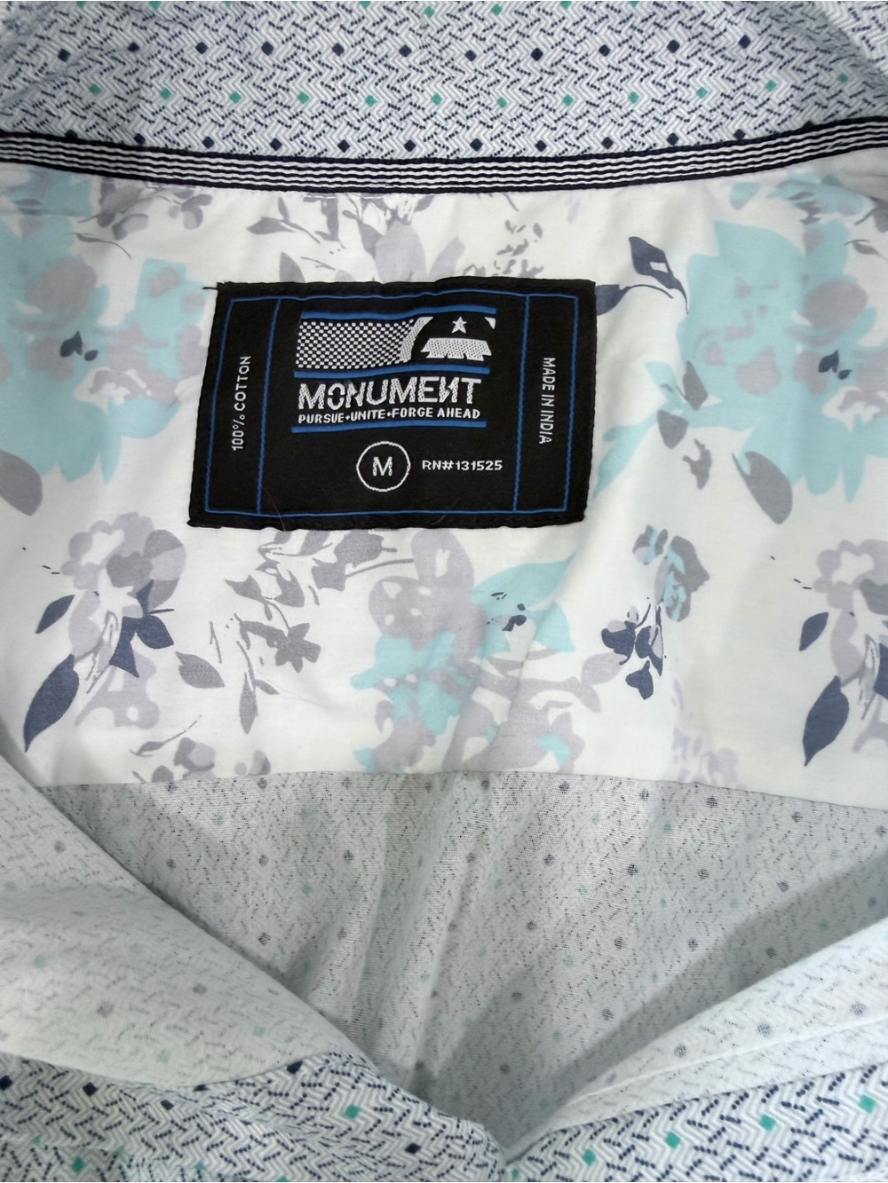 Monument Men's Light Blue Short-Sleeve Button-Down with Micro Pattern - Picture 7 of 7